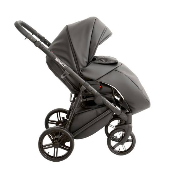 Коляска 2 в 1 Broco Miracle Black 9023-BMB-01, black, черный