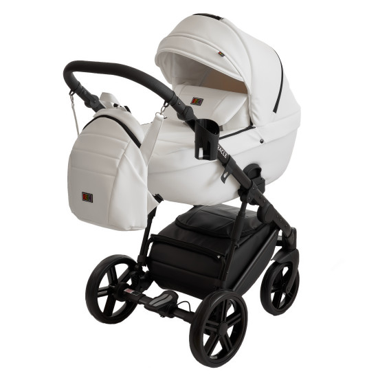 Коляска 2 в 1 Broco Miracle Black 9023-BMB-05, white, белый
