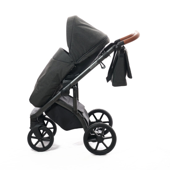 Коляска 2 в 1 Roan Bloom 9023-RB-26, Black stripes, черный