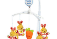 Мобиль Baby Mix плюшевый механический TK-708M Кролики 